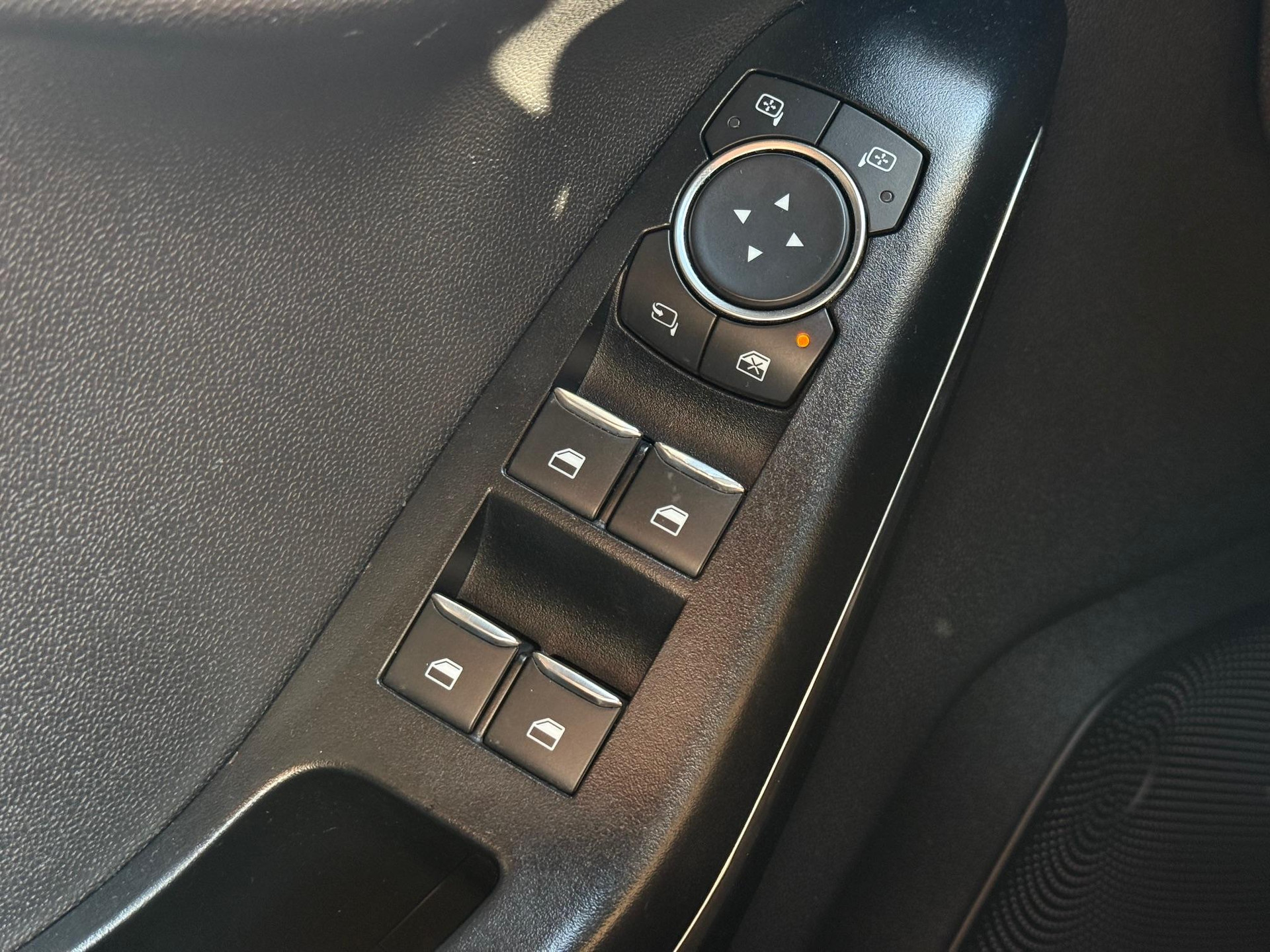 Ford Fiesta 1.0 EcoBoost ST-Line 46028547-14.jpg | Autoselect Brabant
