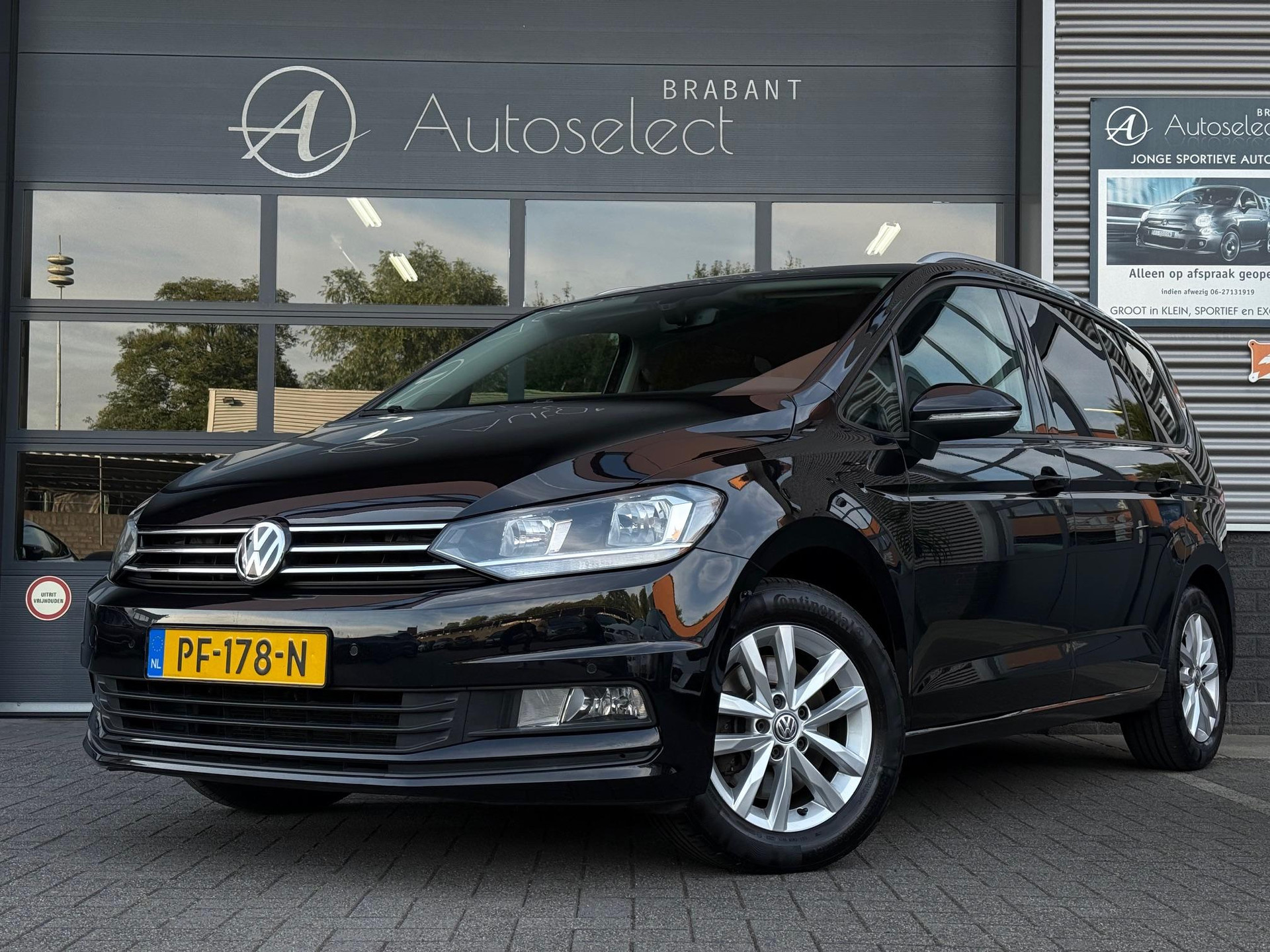 Volkswagen Touran 1.4 TSI Comfortline Business 7p 46464002-0.jpg | Autoselect Brabant