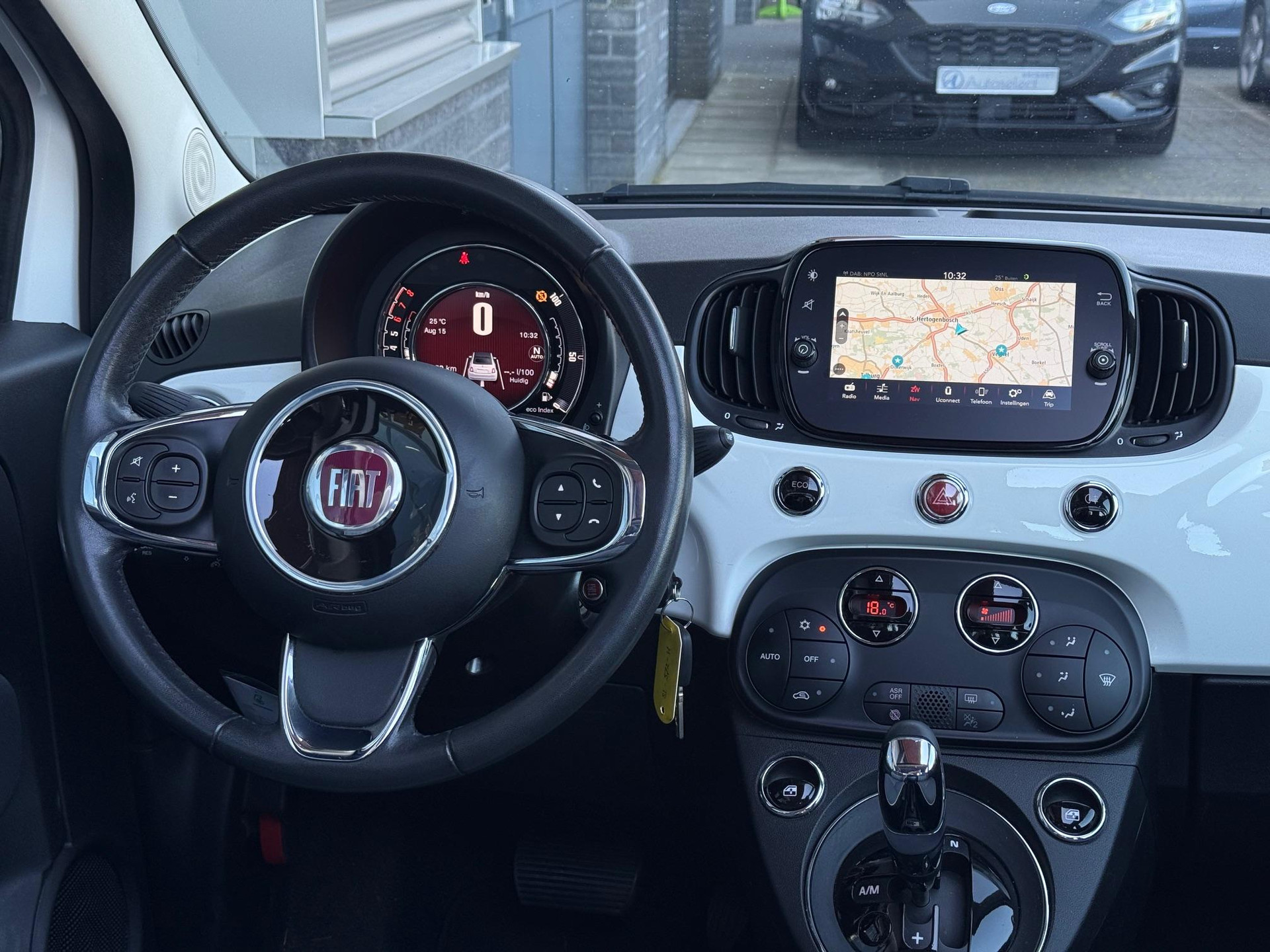 Fiat 500C 0.9 TwinAir Turbo Lounge 47014271-10.jpg | Autoselect Brabant