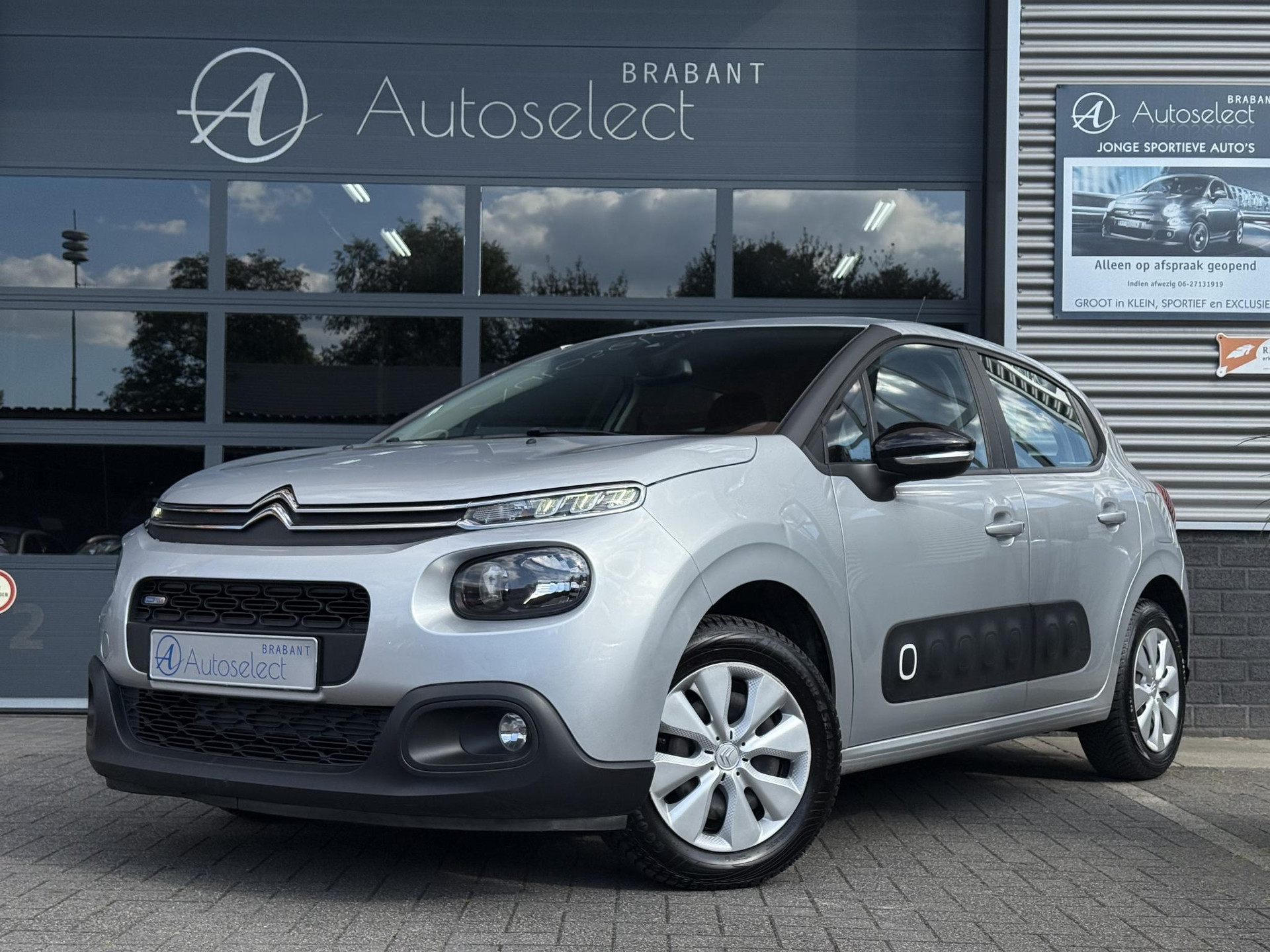 Citroën C3 1.2 PureTech S&S Shine 47170392-0.jpg | Autoselect Brabant