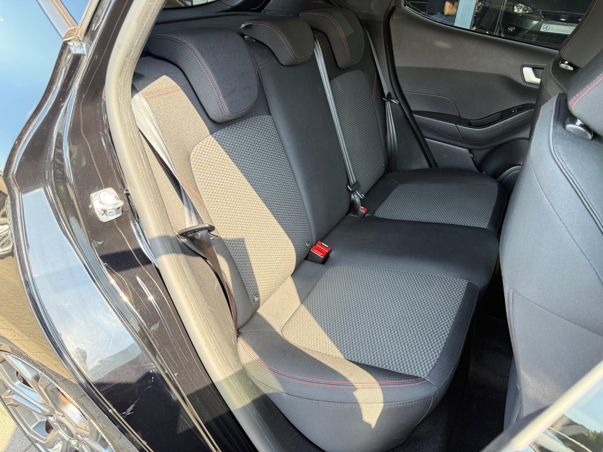 Ford Fiesta 1.0 EcoBoost ST-Line 47245909-4.jpg | Autoselect Brabant