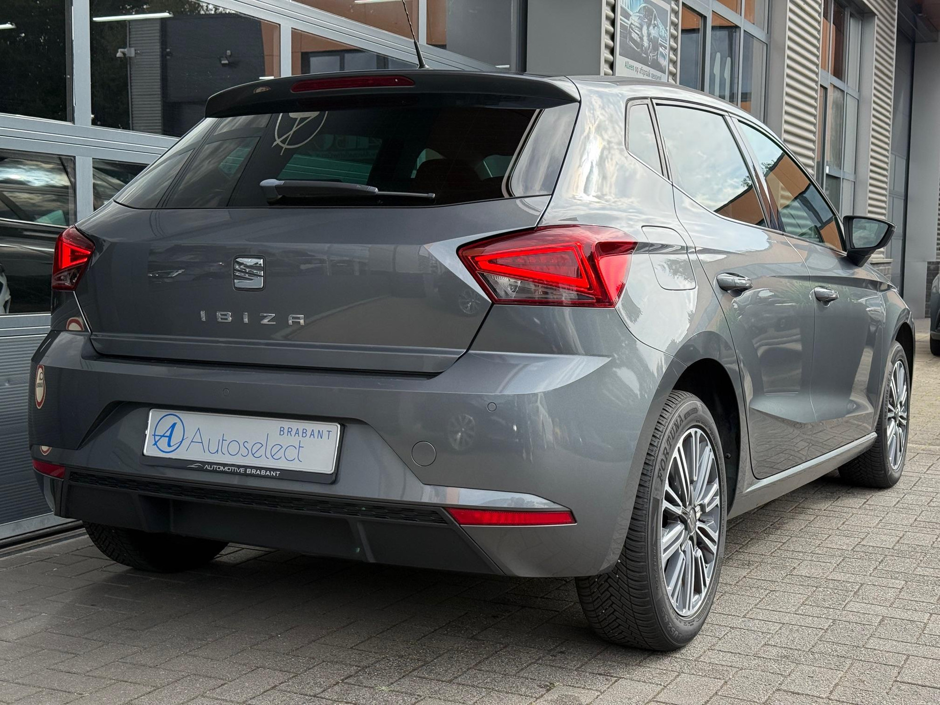 SEAT Ibiza 1.0 TSI Excellence 47246033-5.jpg | Autoselect Brabant