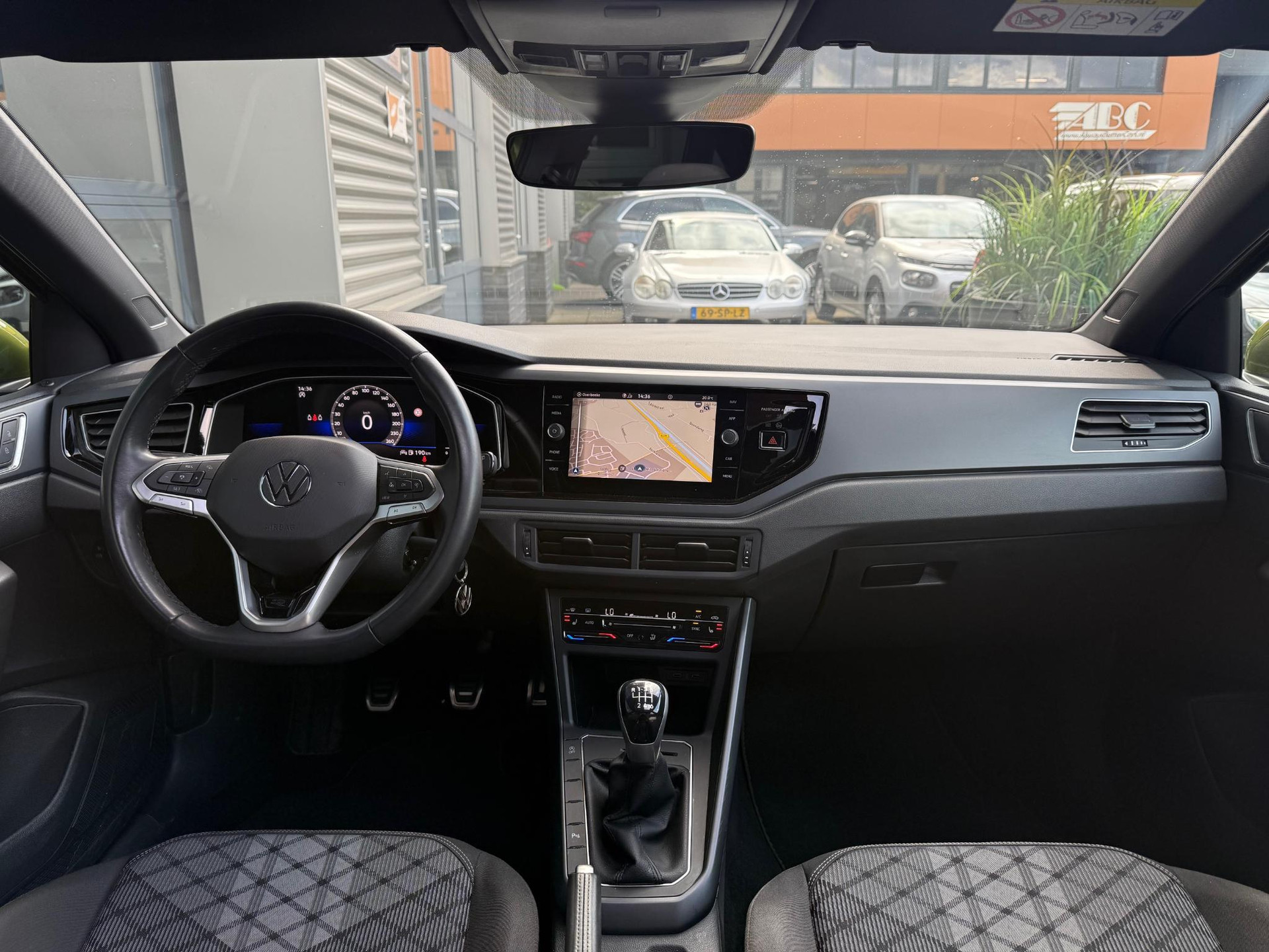 Volkswagen Taigo 1.0 TSI R-Line 47399641-1.jpg | Autoselect Brabant
