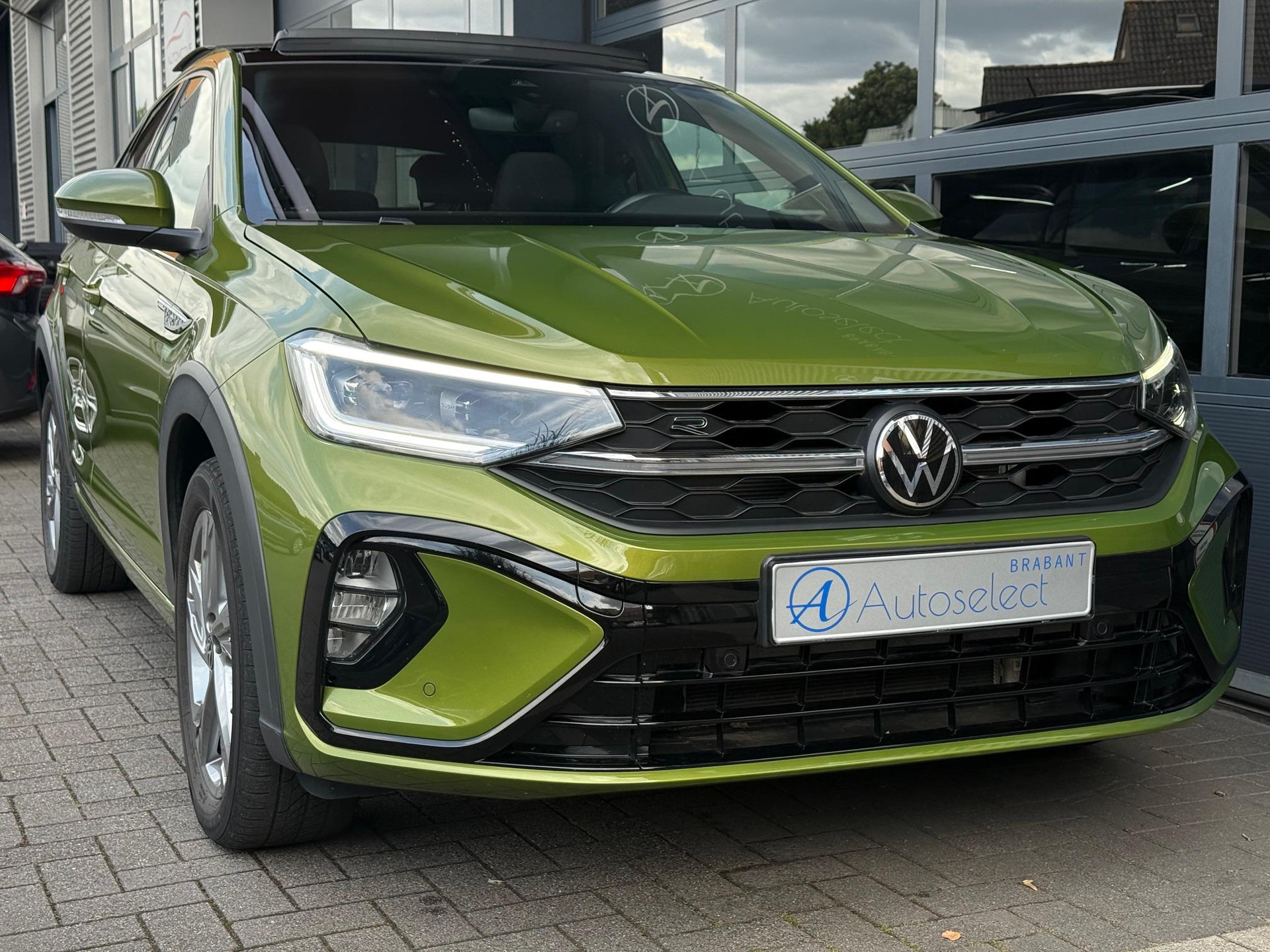 Volkswagen Taigo 1.0 TSI R-Line 47399641-10.jpg | Autoselect Brabant
