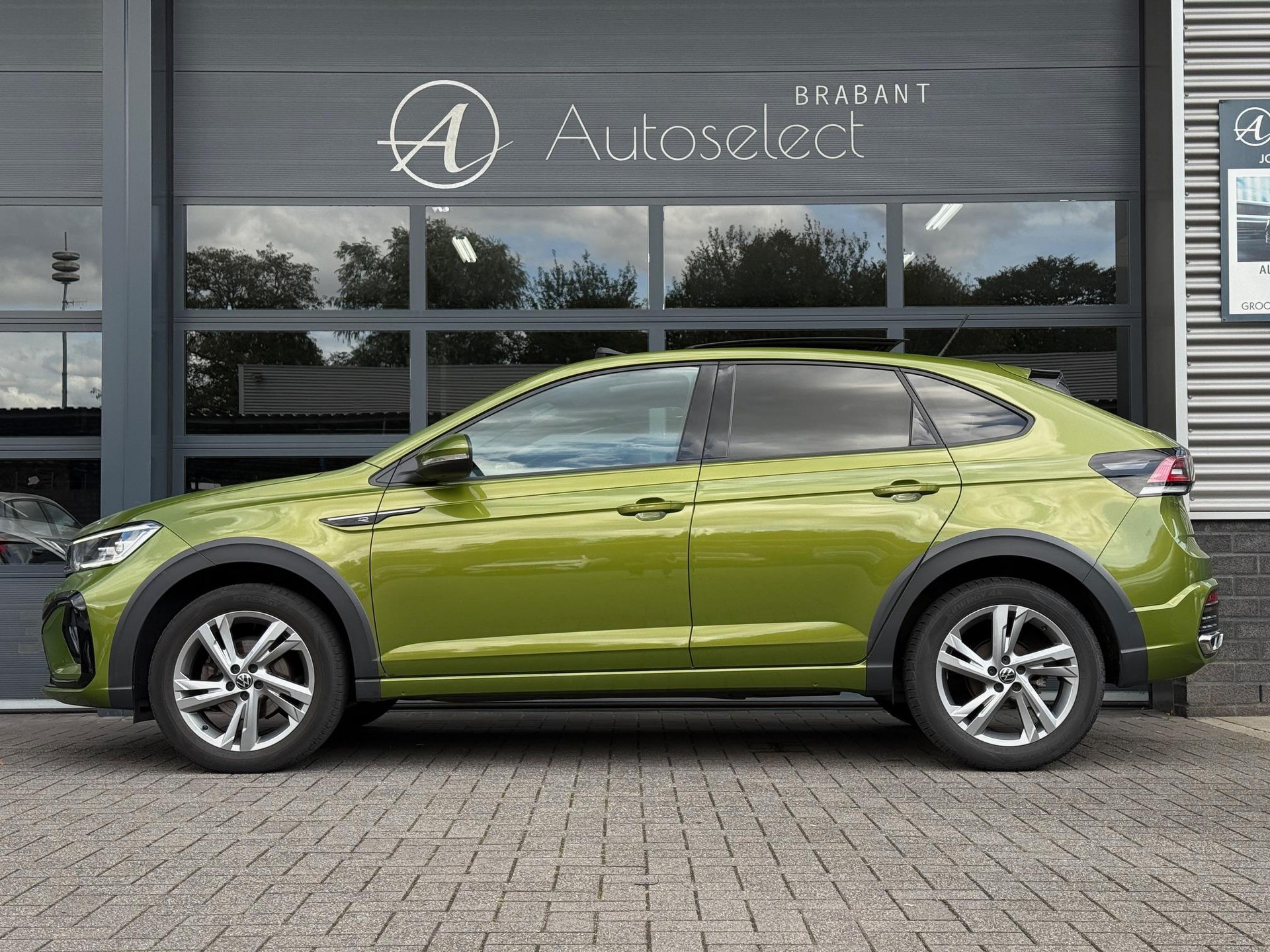Volkswagen Taigo 1.0 TSI R-Line 47399641-22.jpg | Autoselect Brabant