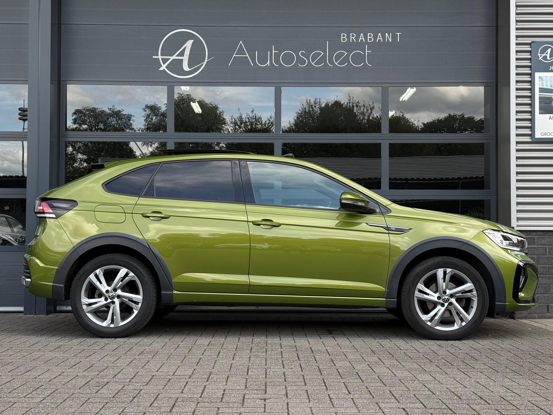 Volkswagen Taigo 1.0 TSI R-Line 47399641-8.jpg | Autoselect Brabant