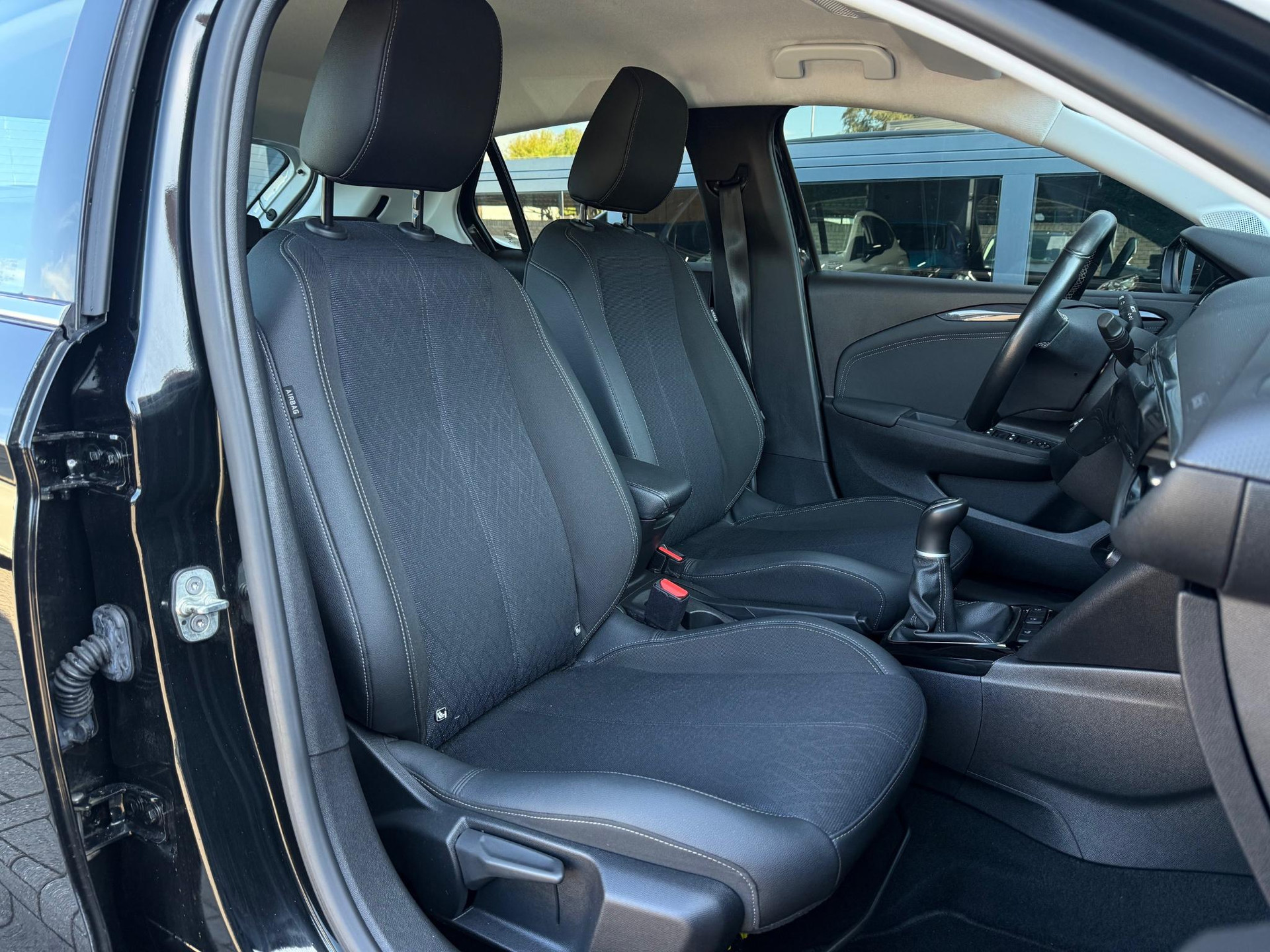 Opel Corsa 1.2 Elegance 47511332-3.jpg | Autoselect Brabant