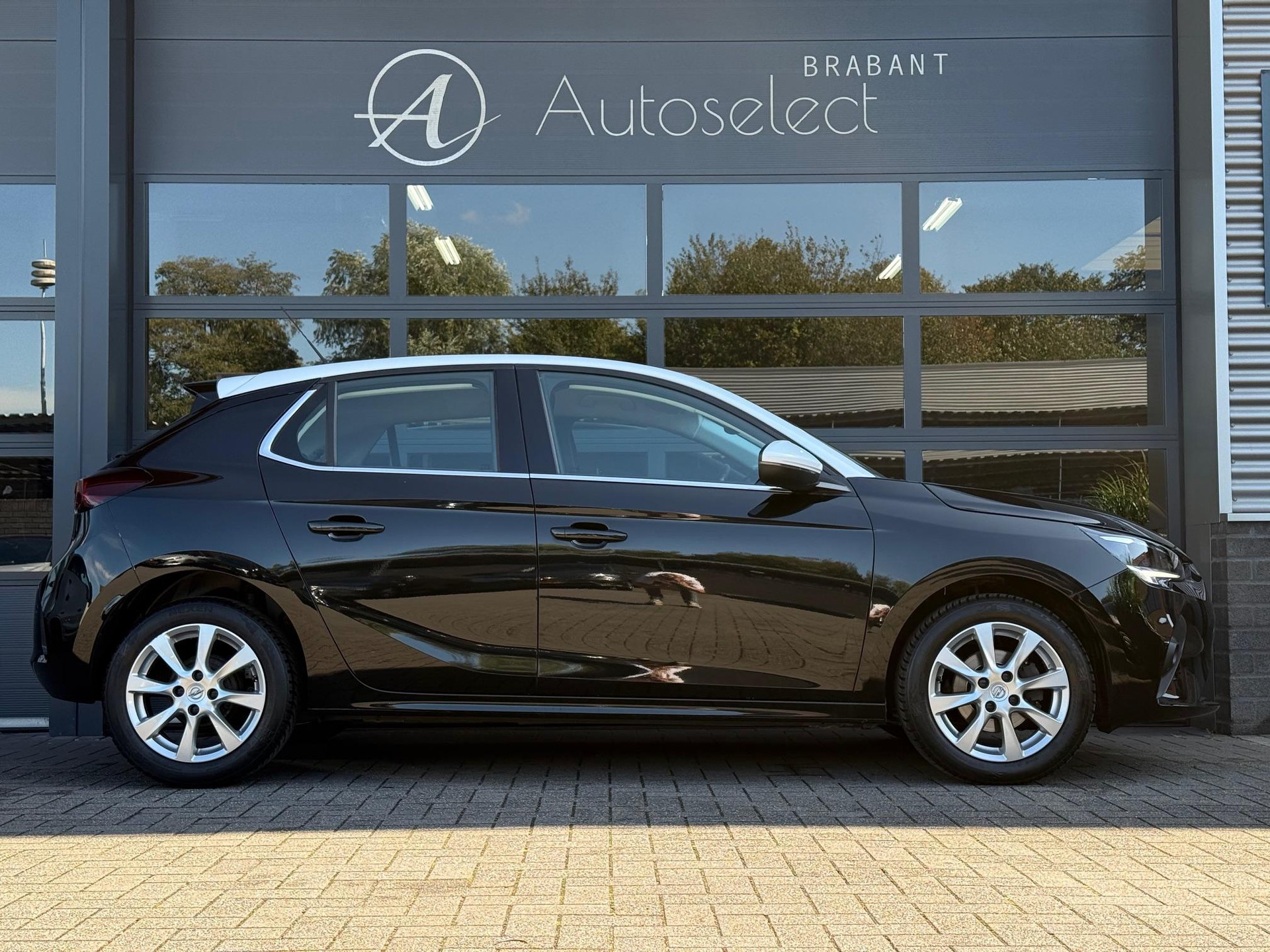 Opel Corsa 1.2 Elegance 47511332-6.jpg | Autoselect Brabant