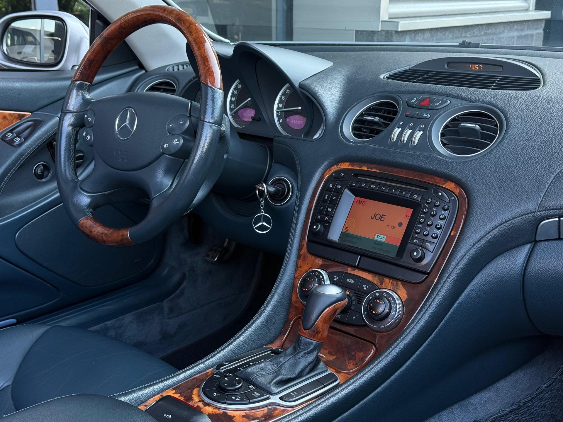 Mercedes-Benz SL-Klasse 500 47511515-11.jpg | Autoselect Brabant