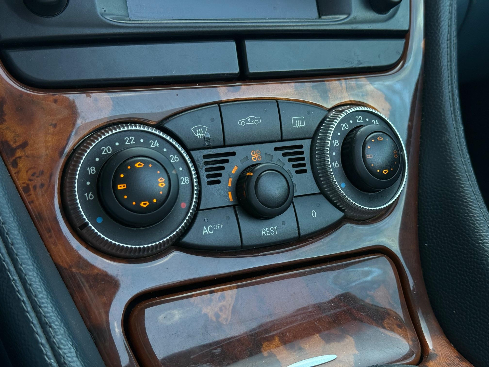 Mercedes-Benz SL-Klasse 500 47511515-14.jpg | Autoselect Brabant