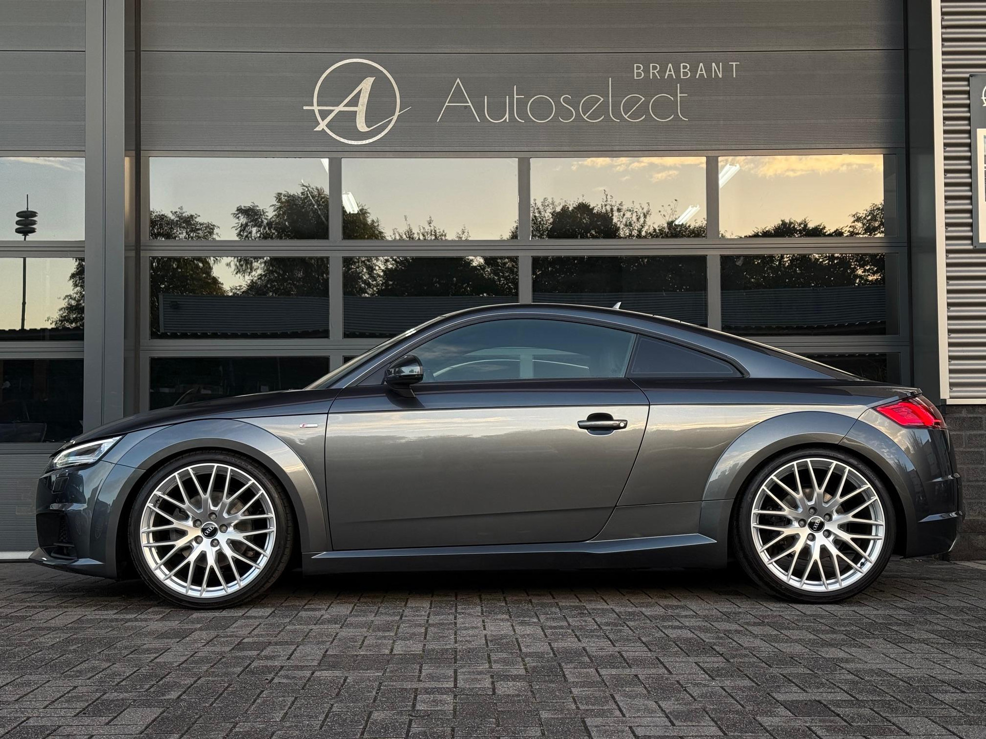 Audi TT 2.0 TFSI S-Line 47547022-18.jpg | Autoselect Brabant