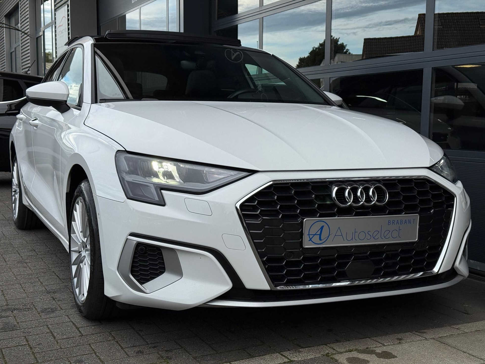 Audi A3 Sportback 40 TFSI e Business 47887826-8.jpg | Autoselect Brabant