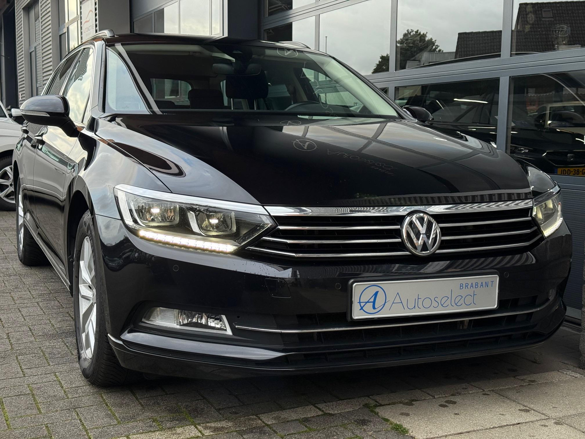 Volkswagen Passat Variant 1.5 TSI Highline 48567279-9.jpg | Autoselect Brabant