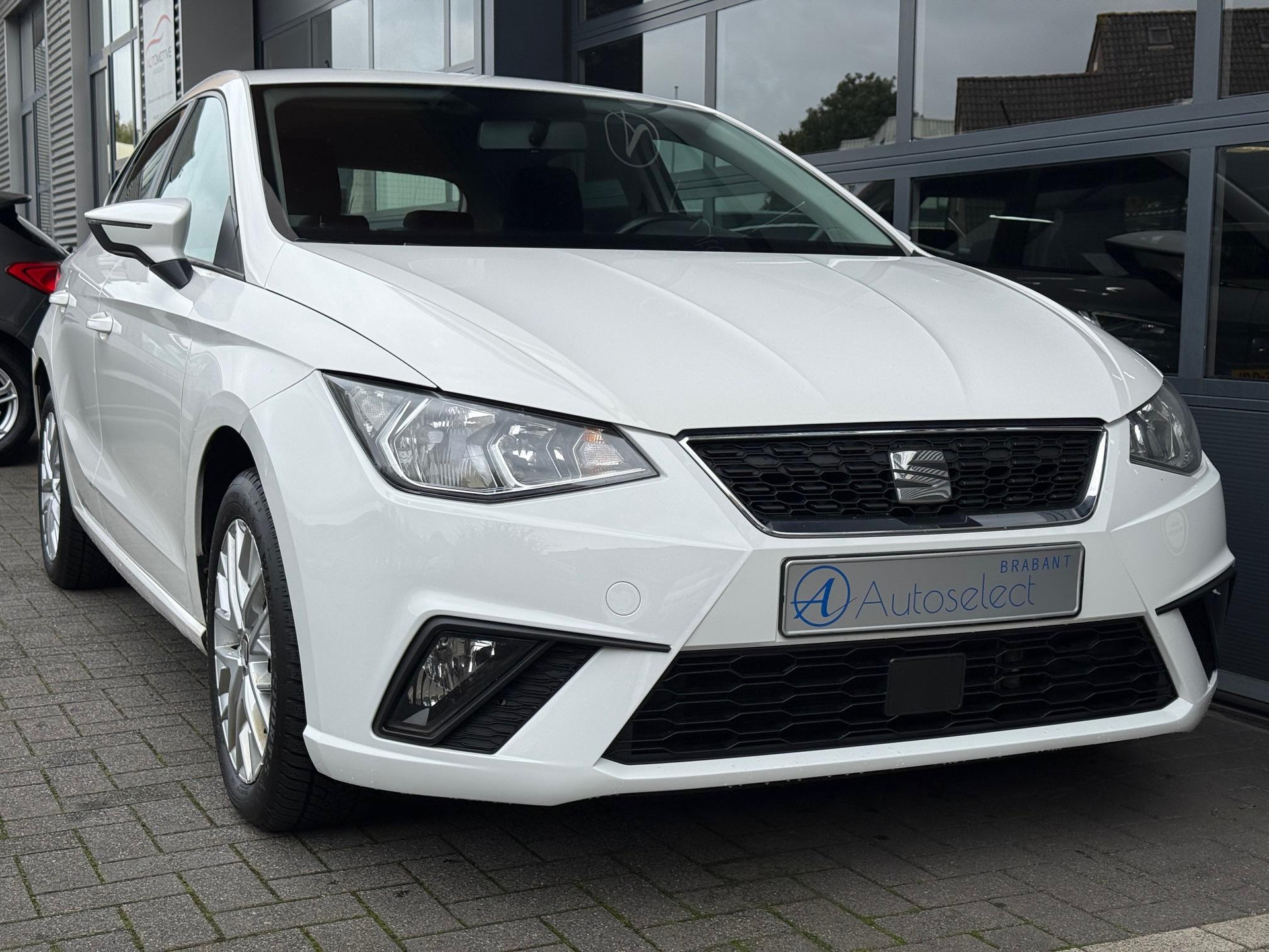 SEAT Ibiza 1.0 TSI Style 48581839-7.jpg | Autoselect Brabant
