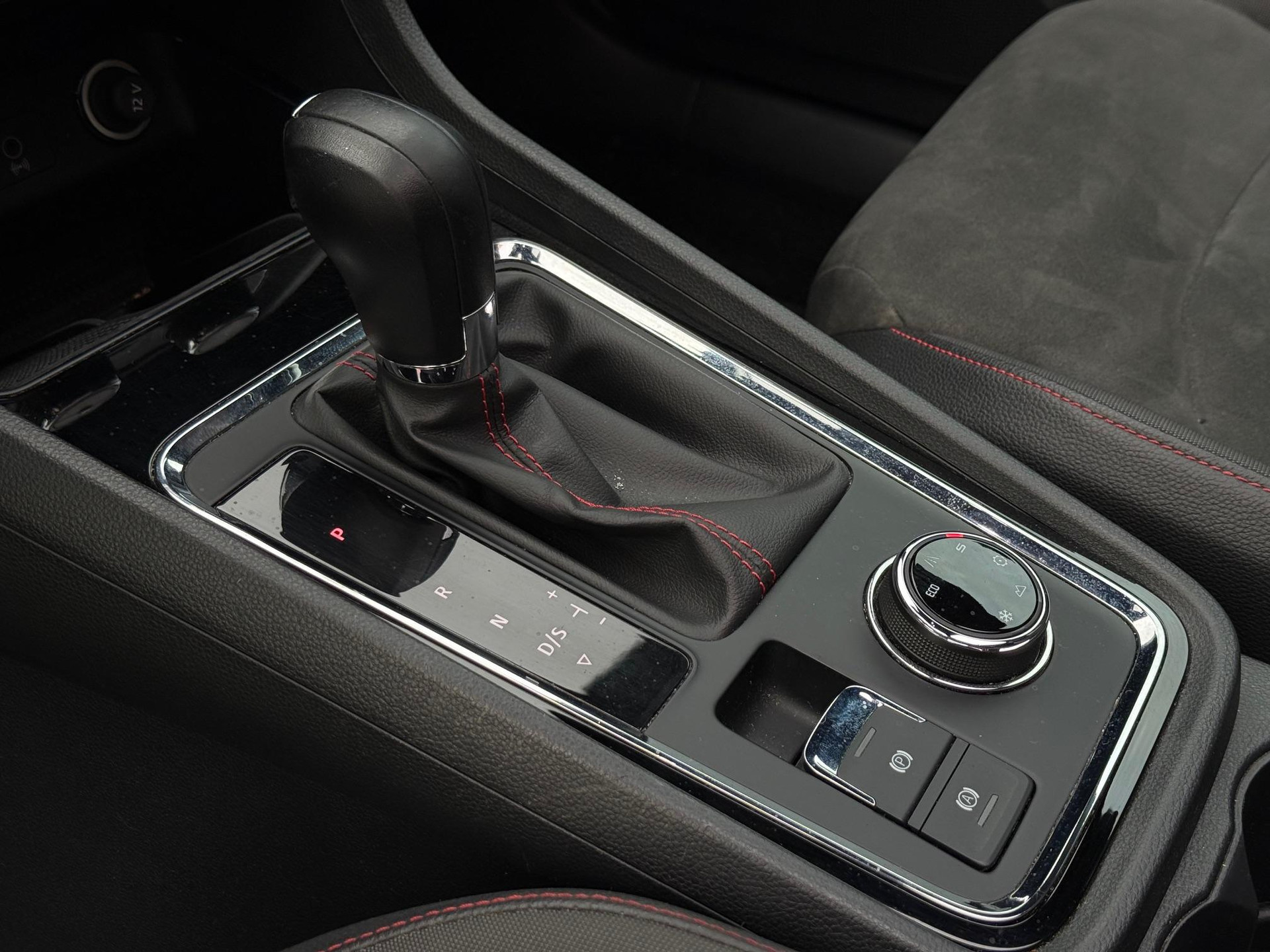 SEAT Ateca 2.0 TSI FR 4DRIVE 48591103-23.jpg | Autoselect Brabant