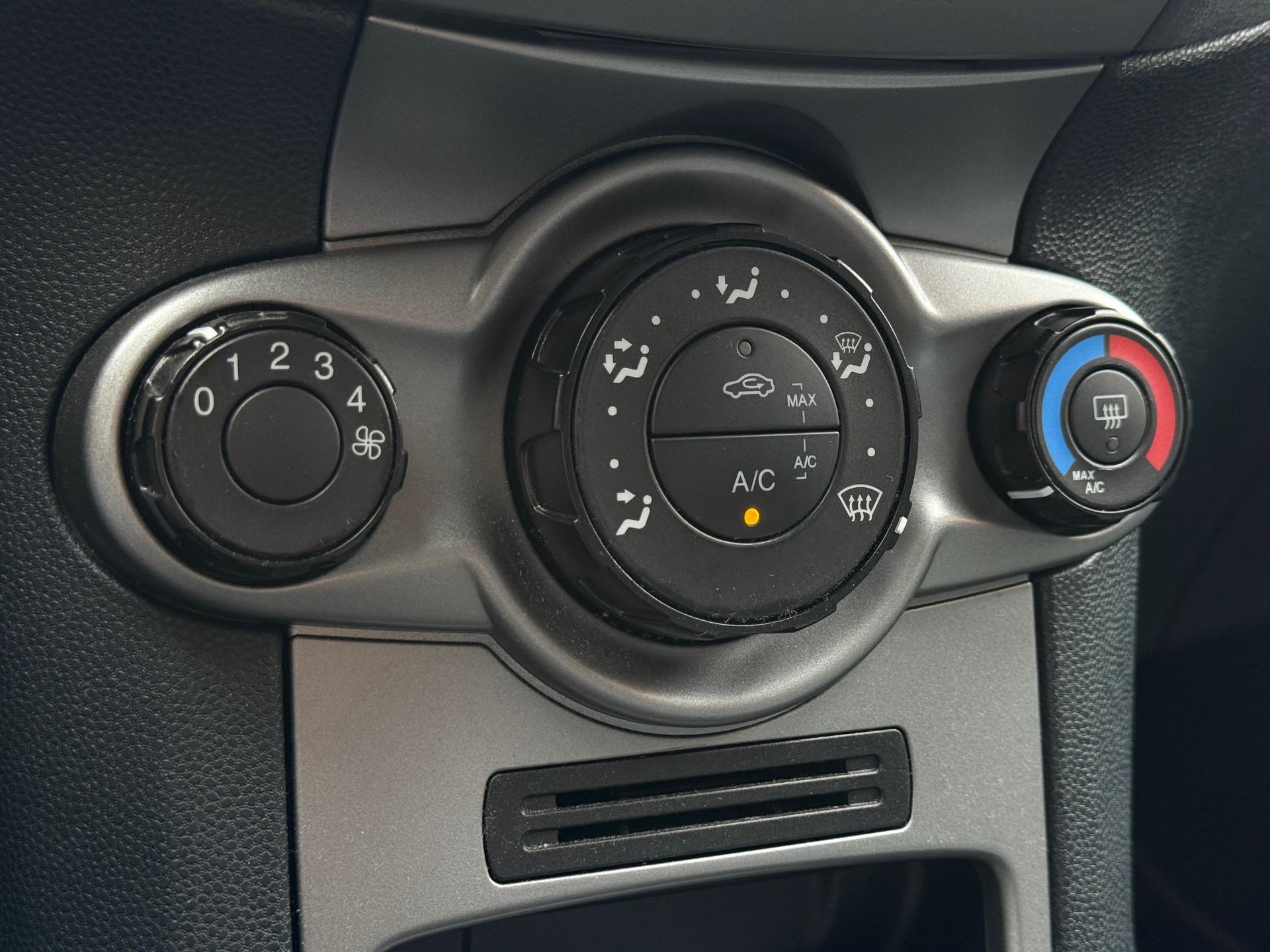 Ford Fiesta 1.25 Titanium 48591288-18.jpg | Autoselect Brabant