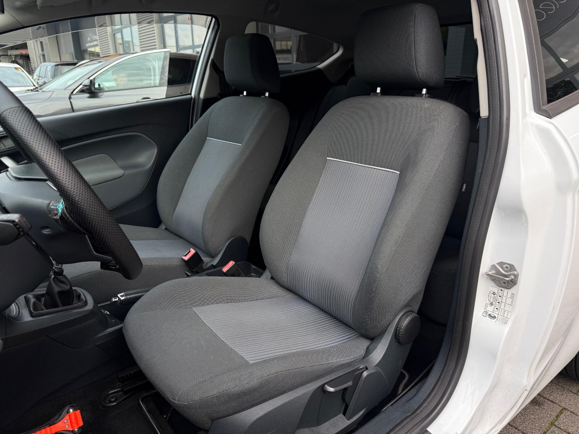 Ford Fiesta 1.25 Titanium 48591288-3.jpg | Autoselect Brabant