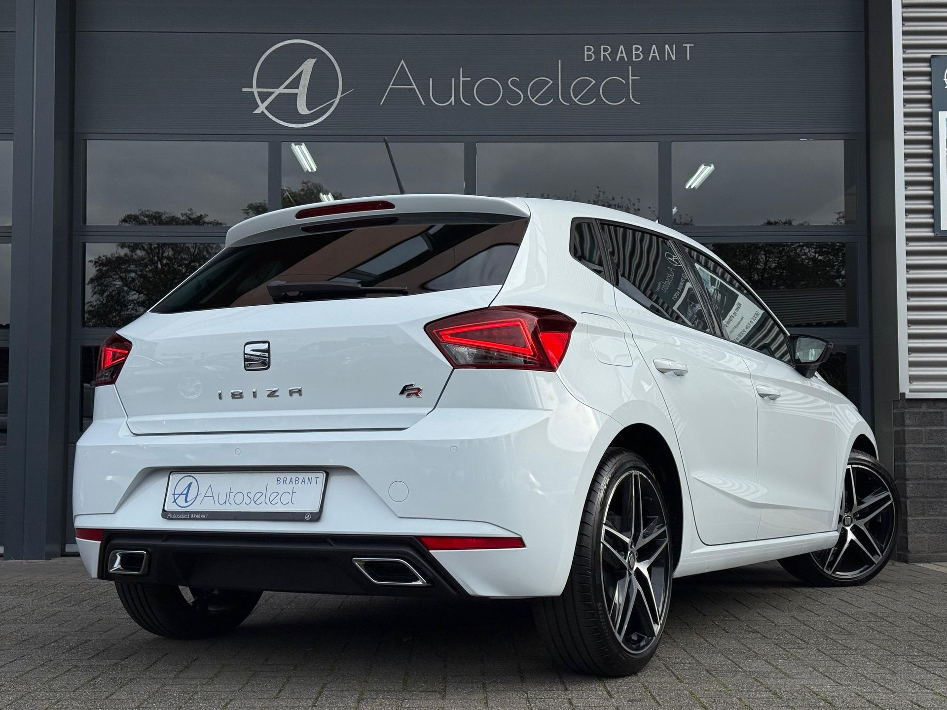 SEAT Ibiza 1.0 TSI FR 48591628-2.jpg | Autoselect Brabant