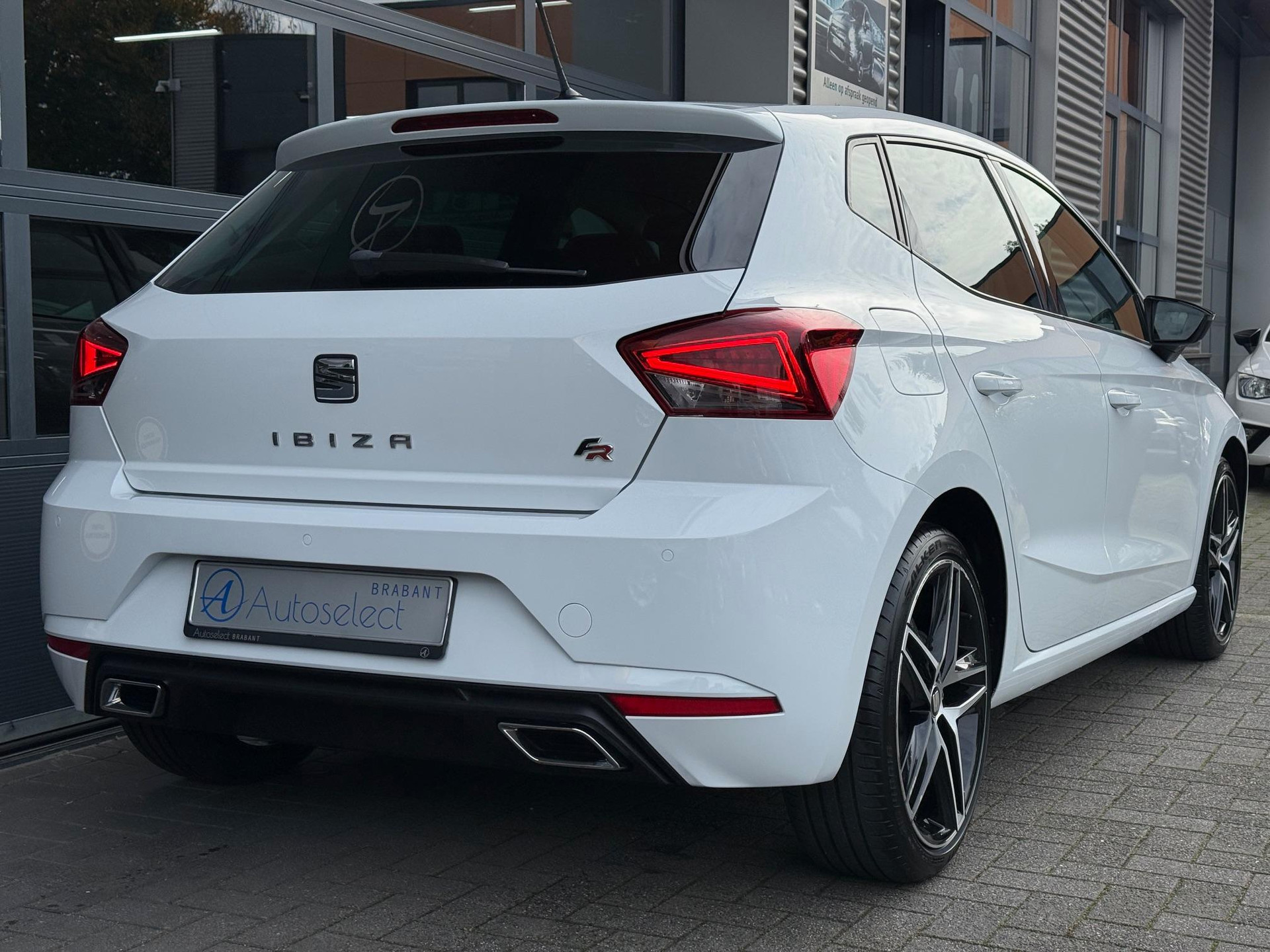 SEAT Ibiza 1.0 TSI FR 48591628-5.jpg | Autoselect Brabant