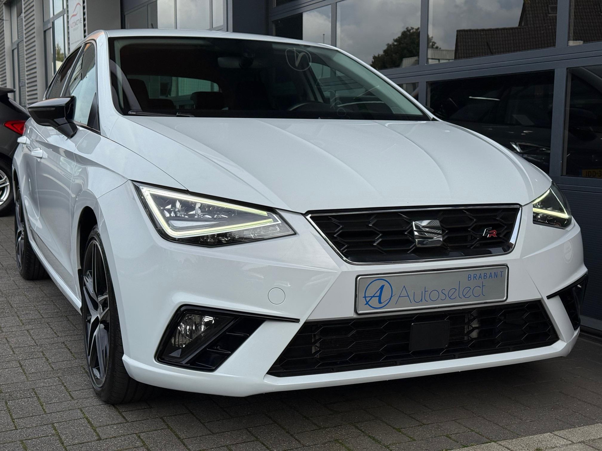 SEAT Ibiza 1.0 TSI FR 48591628-8.jpg | Autoselect Brabant