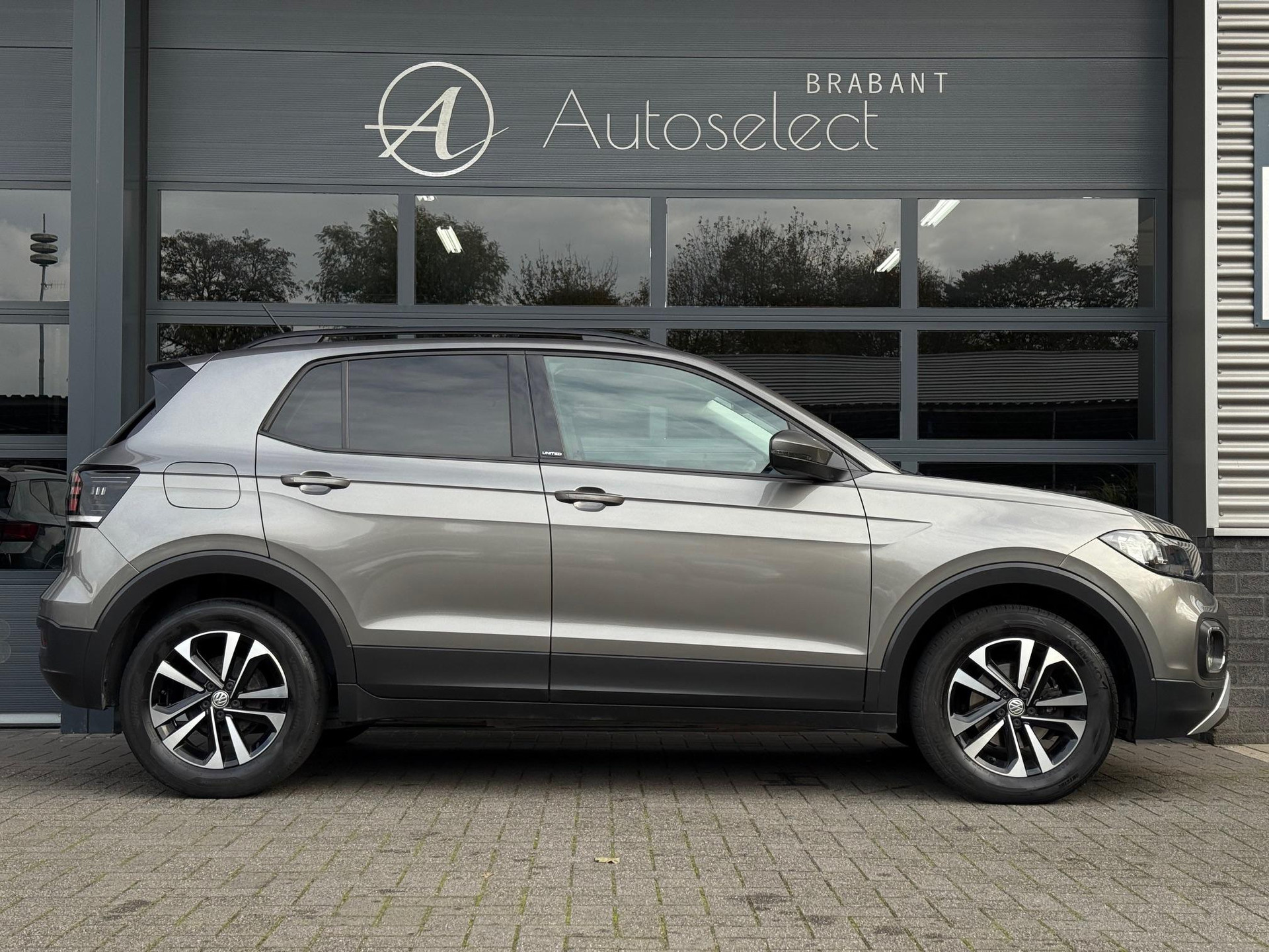 Volkswagen T-Cross 1.0 TSI Life 48681303-6.jpg | Autoselect Brabant