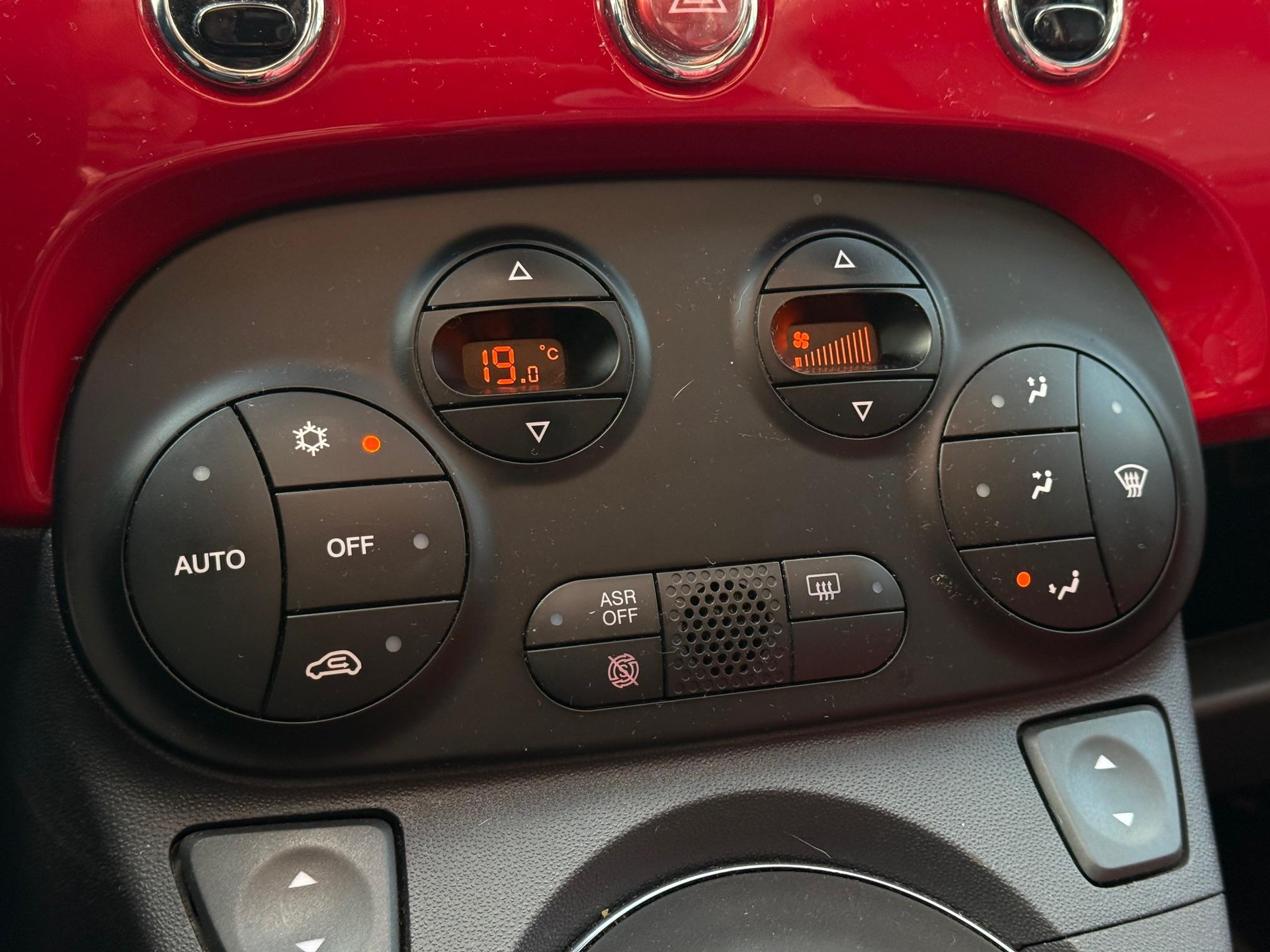 Fiat 500C 0.9 TwinAir Lounge 48681326-14.jpg | Autoselect Brabant