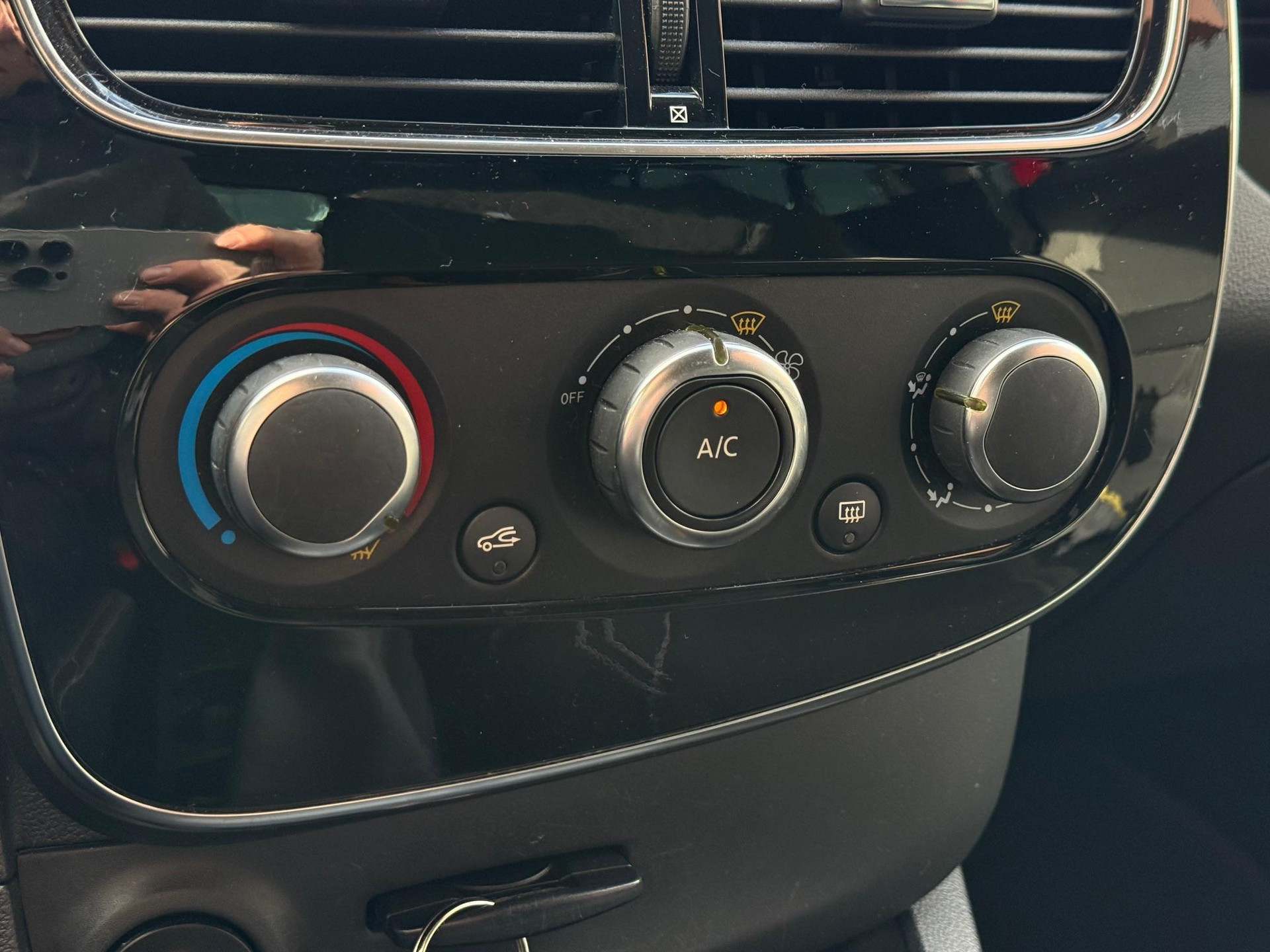 Renault Clio 0.9 TCe Limited 48681513-16.jpg | Autoselect Brabant