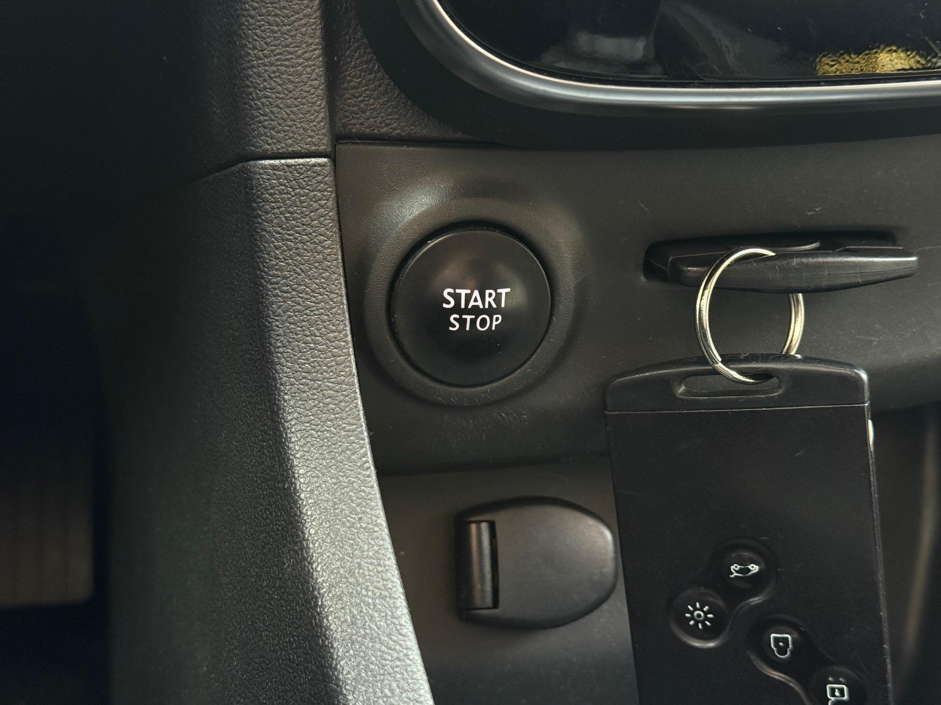 Renault Clio 0.9 TCe Limited 48681513-21.jpg | Autoselect Brabant