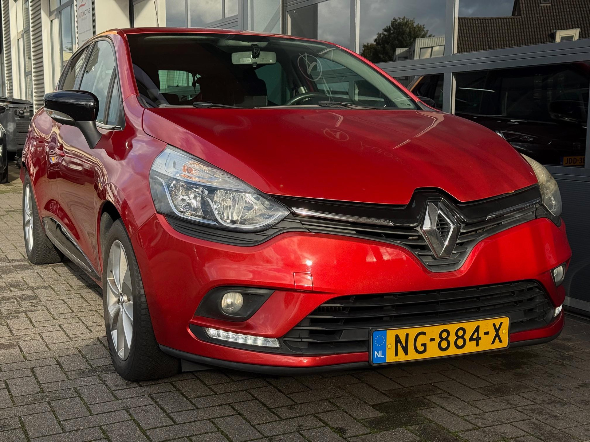 Renault Clio 0.9 TCe Limited 48681513-8.jpg | Autoselect Brabant