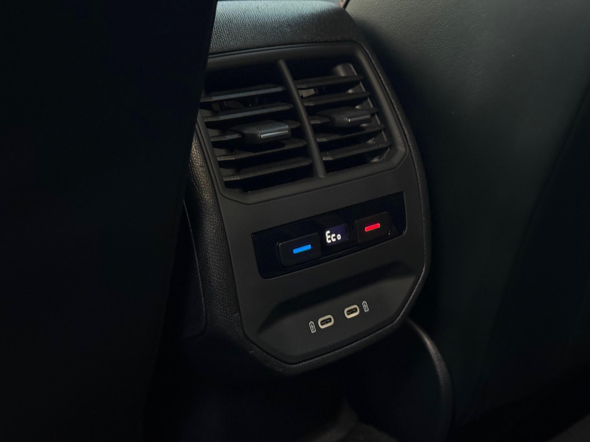 SEAT Leon 1.4 TSI eHybrid PHEV FR 48723724-24.jpg | Autoselect Brabant