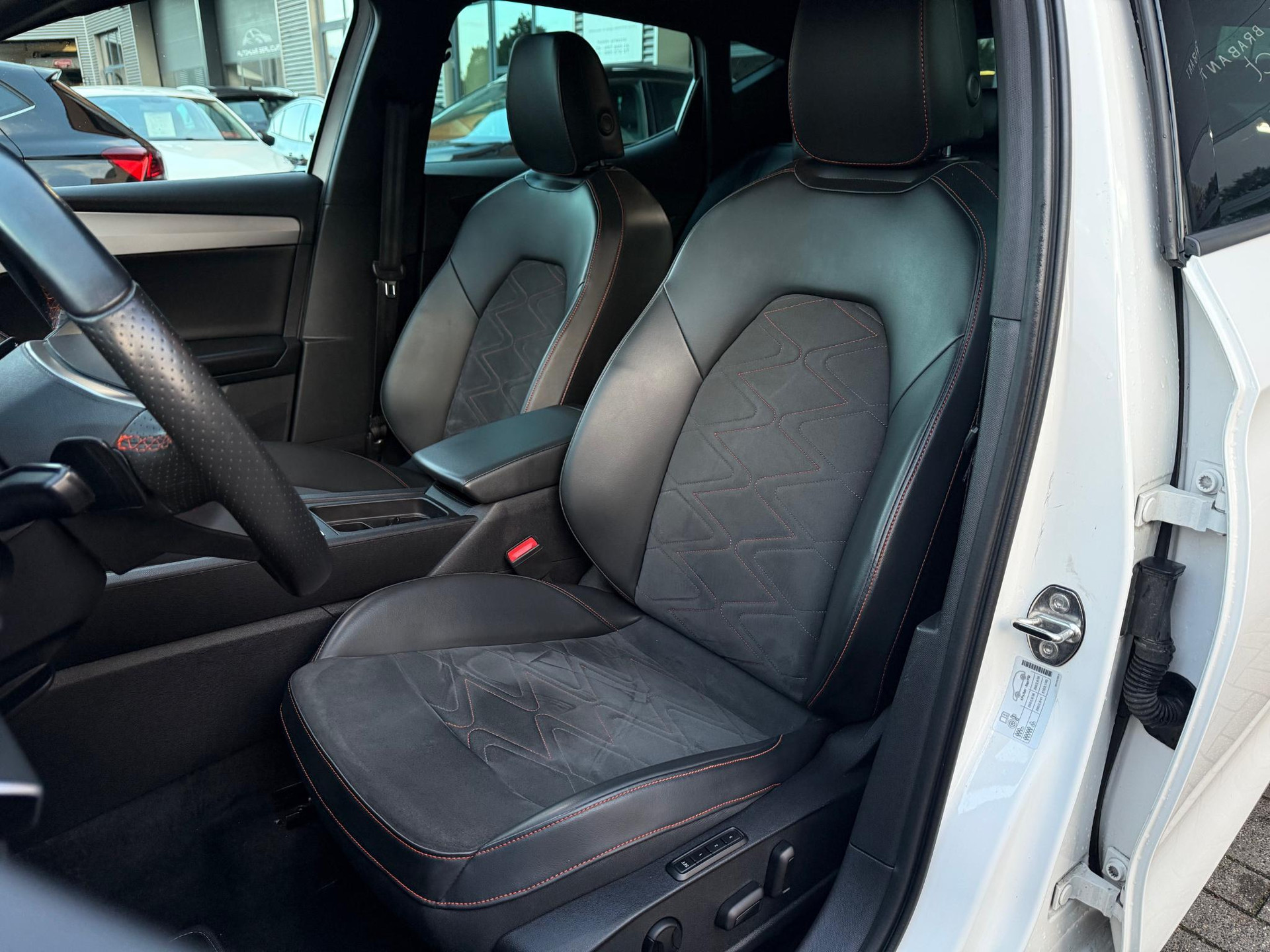 SEAT Leon 1.4 TSI eHybrid PHEV FR 48723724-3.jpg | Autoselect Brabant