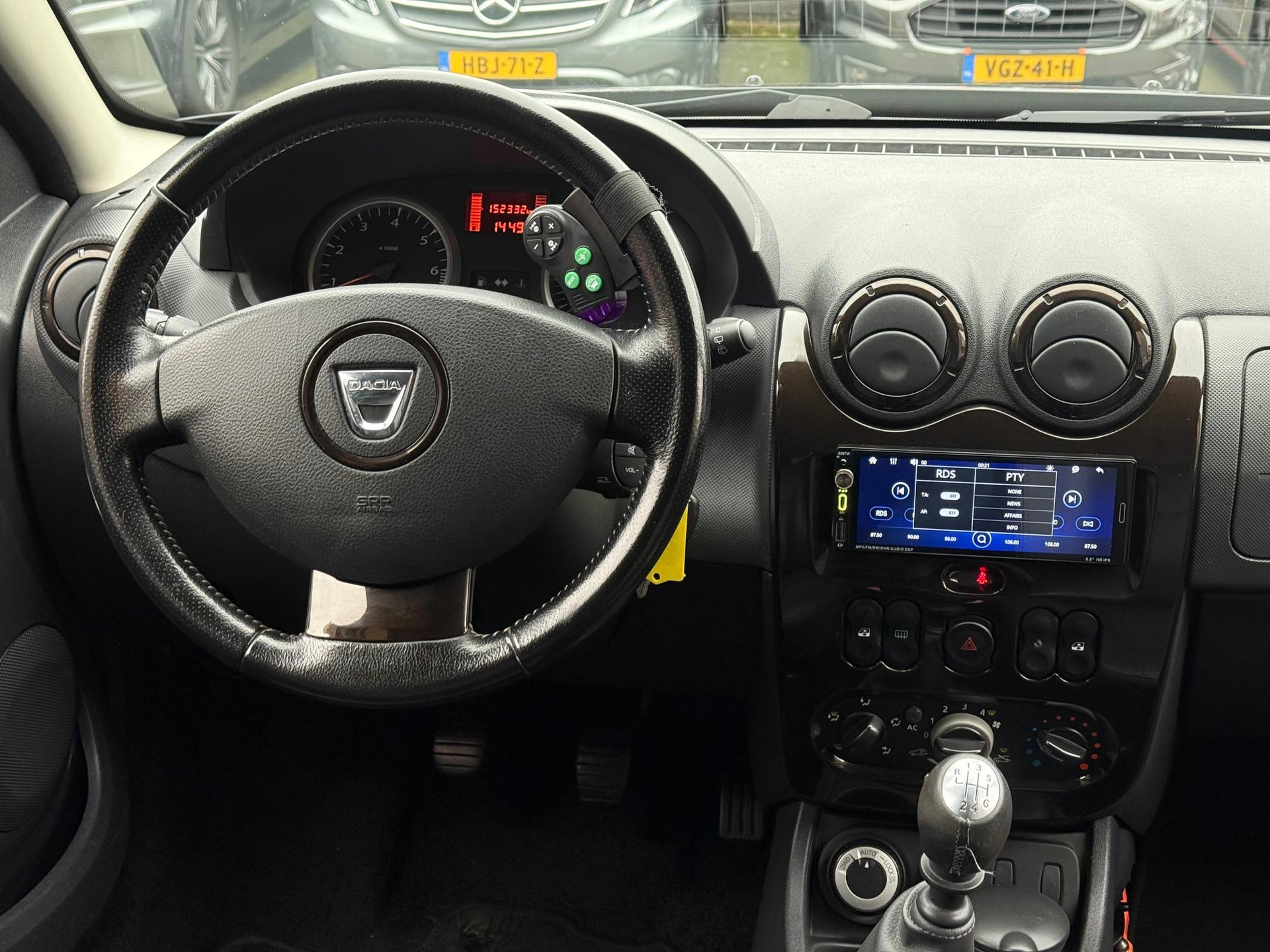 Dacia Duster 1.6 Aniversare 48747787-14.jpg | Autoselect Brabant