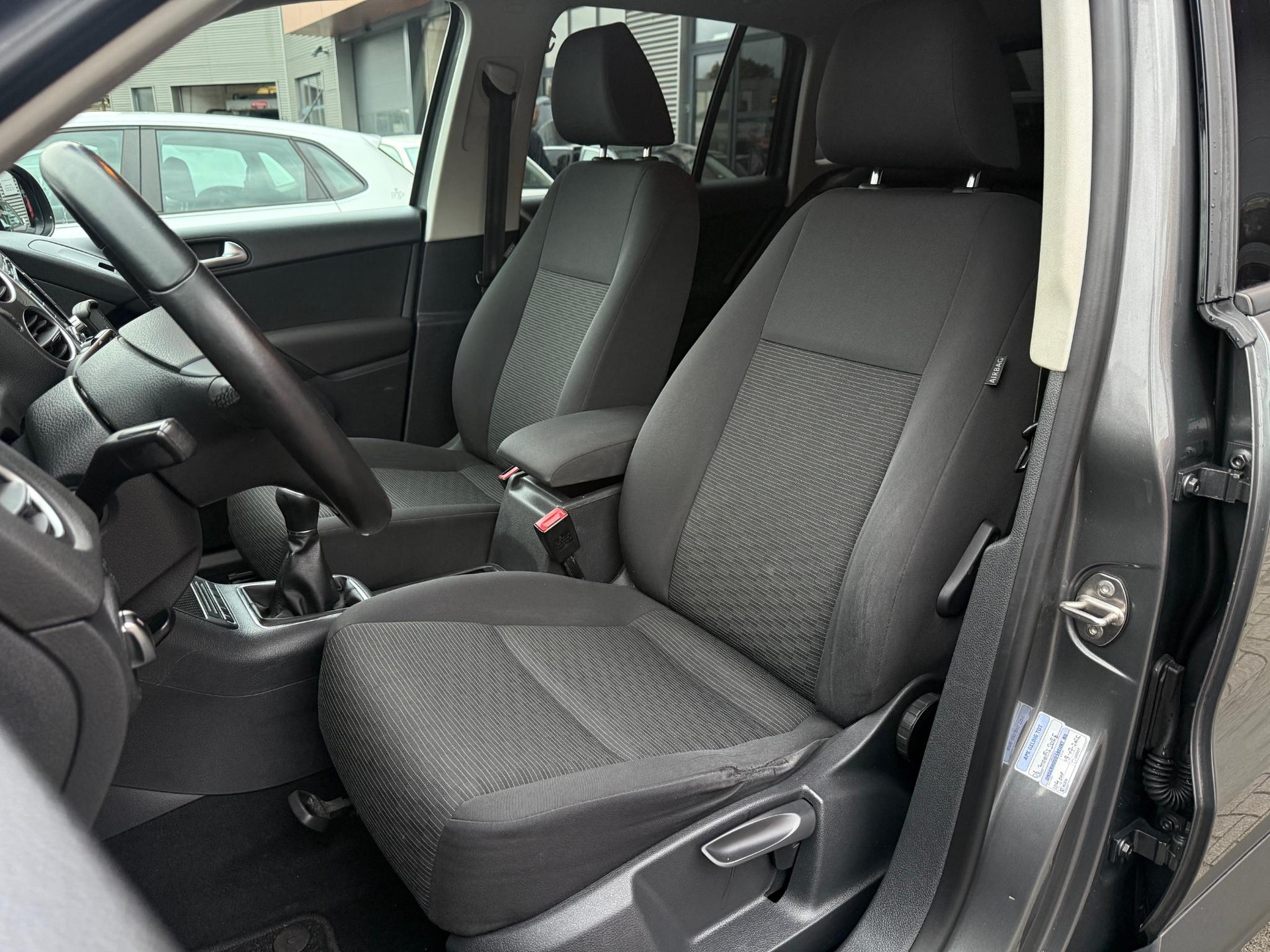 Volkswagen Tiguan 1.4 TSI Comfort&Design 48780709-3.jpg | Autoselect Brabant