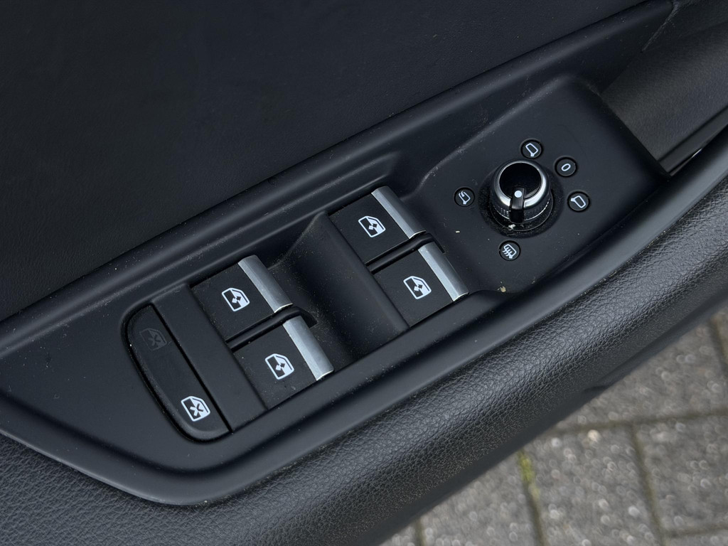 Audi A4 Avant 40 TFSI Sport S-Line 53866643-48.jpg | Autoselect Brabant