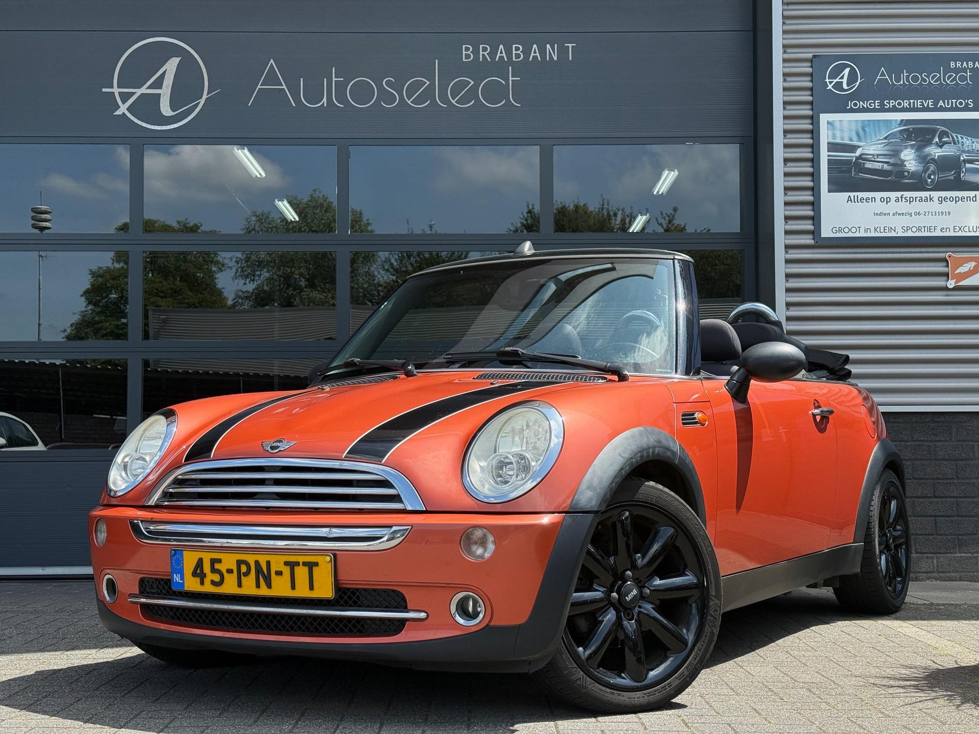 MINI Cabrio 1.6 One Pepper 45939069-0.jpg | Autoselect Brabant